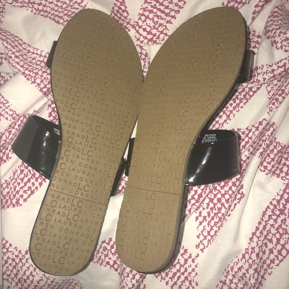 Sandals - Picture 2 of 4